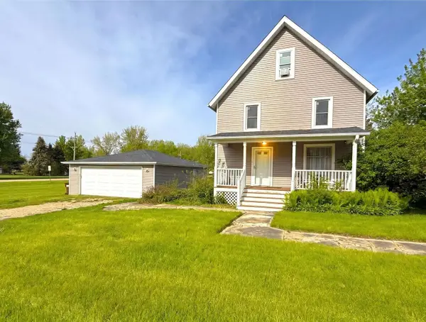 240 Maple Street, Paw Paw, IL 61353
