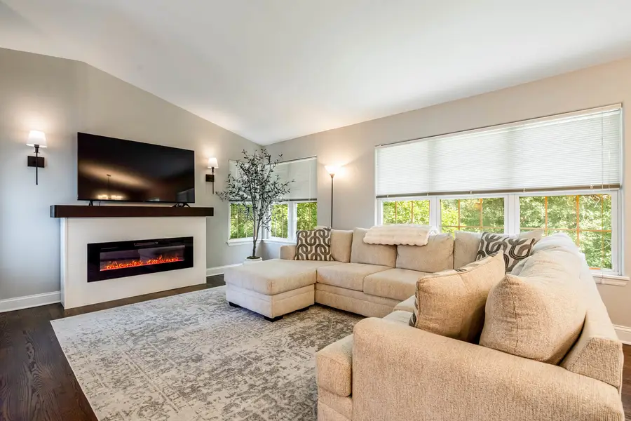 2322 Chasewood Drive, Downers Grove, IL 60515 - #3