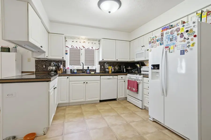 2014 Woodhavens Drive, Bloomington, IL 61701 - #2