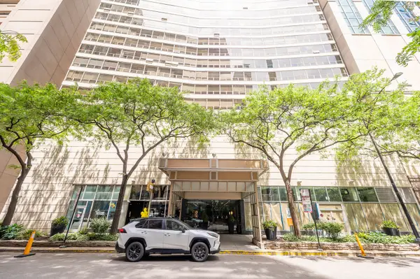 110 E Delaware Place #1702, Chicago, IL 60611