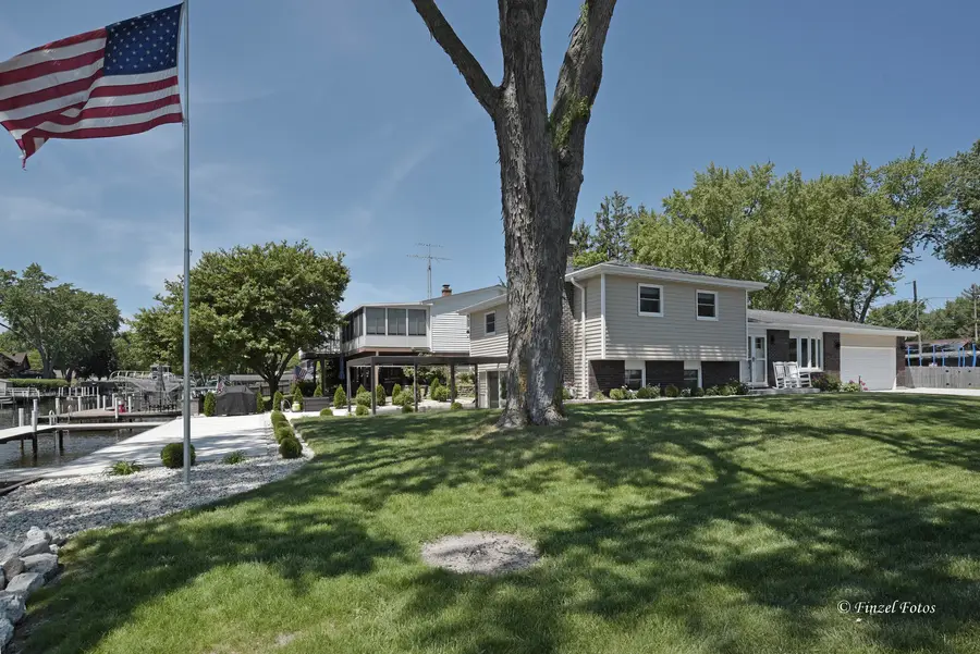2901 Gregg Drive, McHenry, IL 60050 - #2
