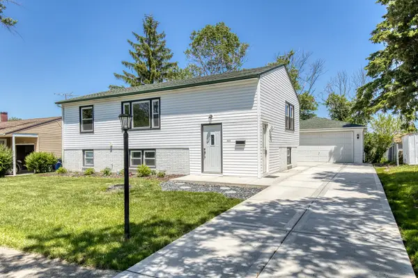 8920 Fairway Drive, Orland Park, IL 60462