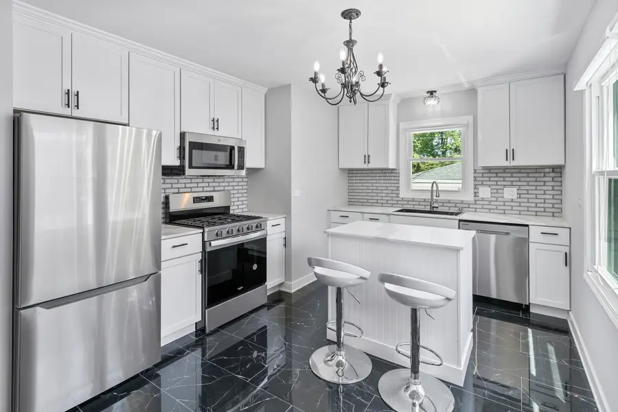 8920 Fairway Drive, Orland Park, IL 60462 - #3