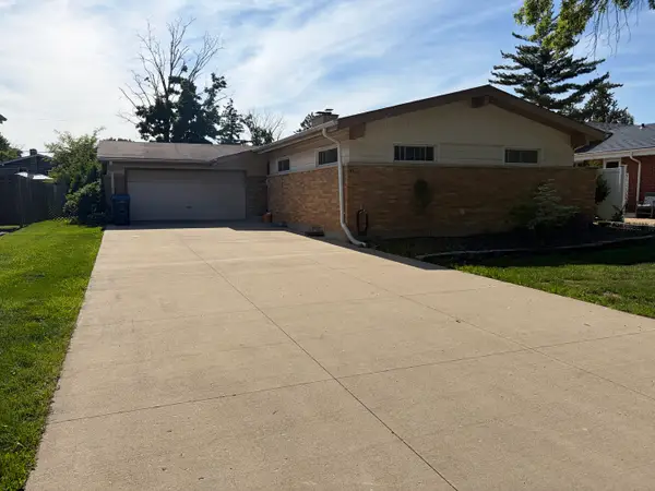 1006 S Grant Avenue, Villa Park, IL 60181