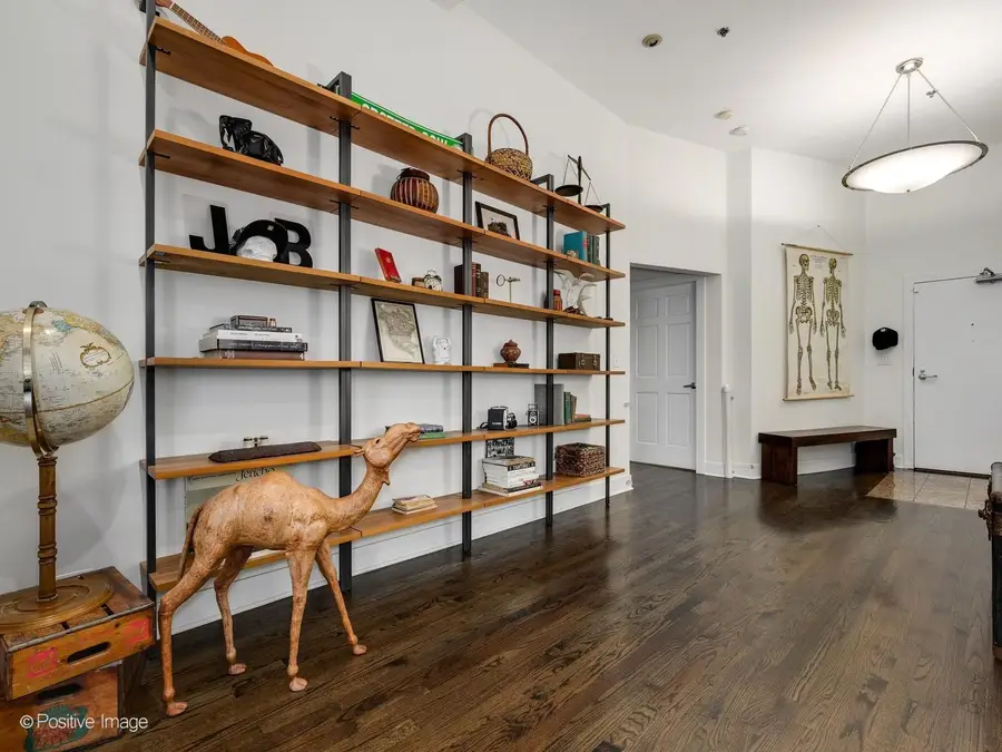 1201 W Wrightwood Avenue #7, Chicago, IL 60614 - #3