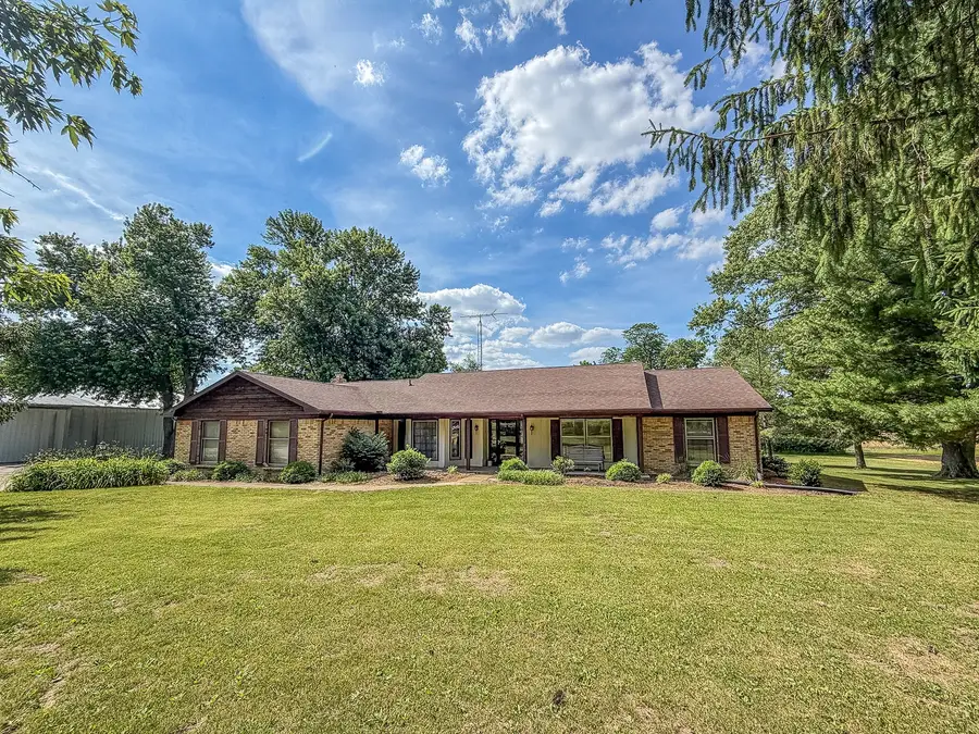 9758 E 1980 North Road, Oakwood, IL 61858 - #2