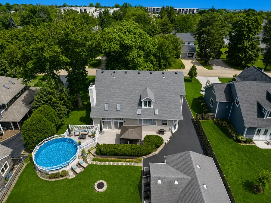 323 N Pleasant Road, Lake Zurich, IL 60047 - #3