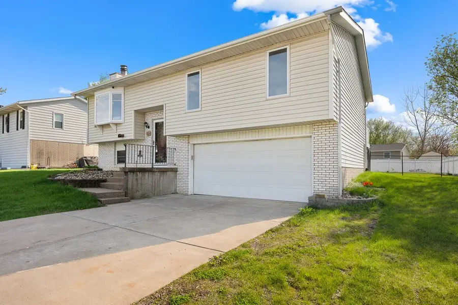 109 Blackhawk Drive, Park View, IA 52748 - #3