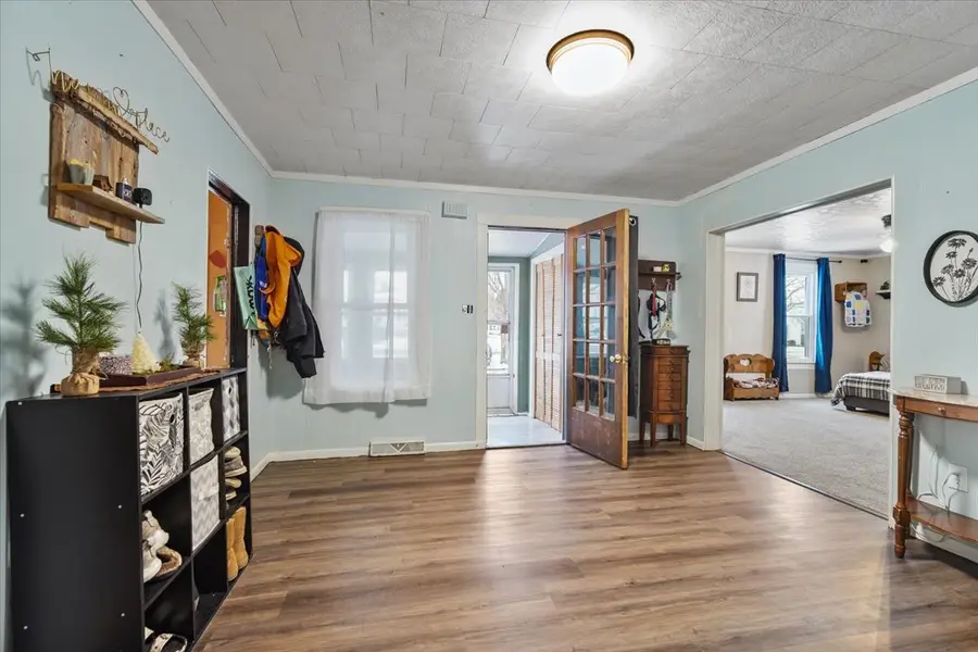 112 N Jefferson Street, Flanagan, IL 61740 - #2