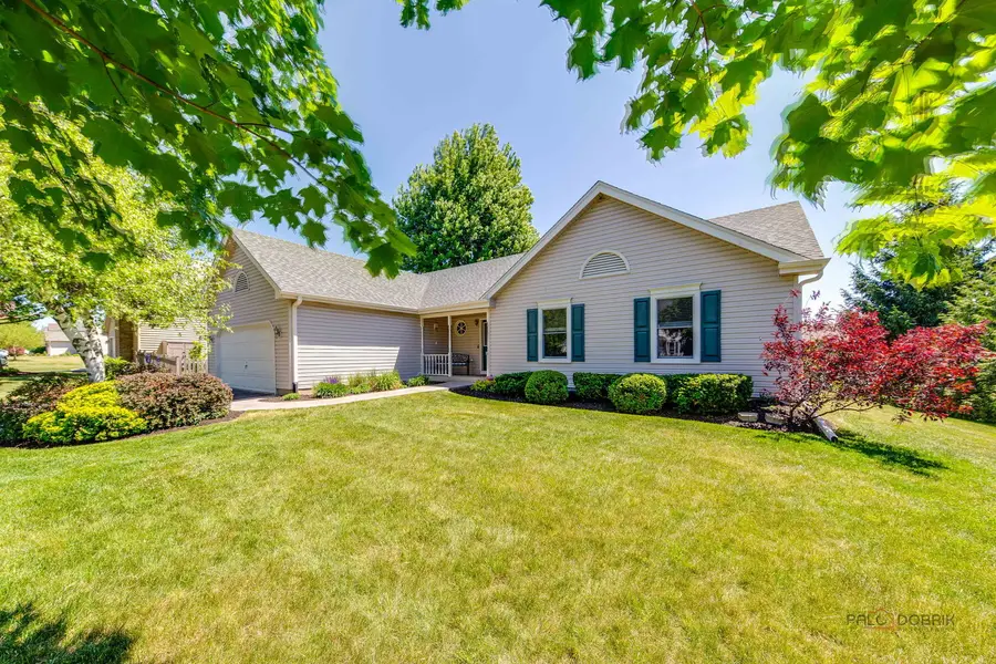 317 Wooded Knoll Drive, Cary, IL 60013 - #3