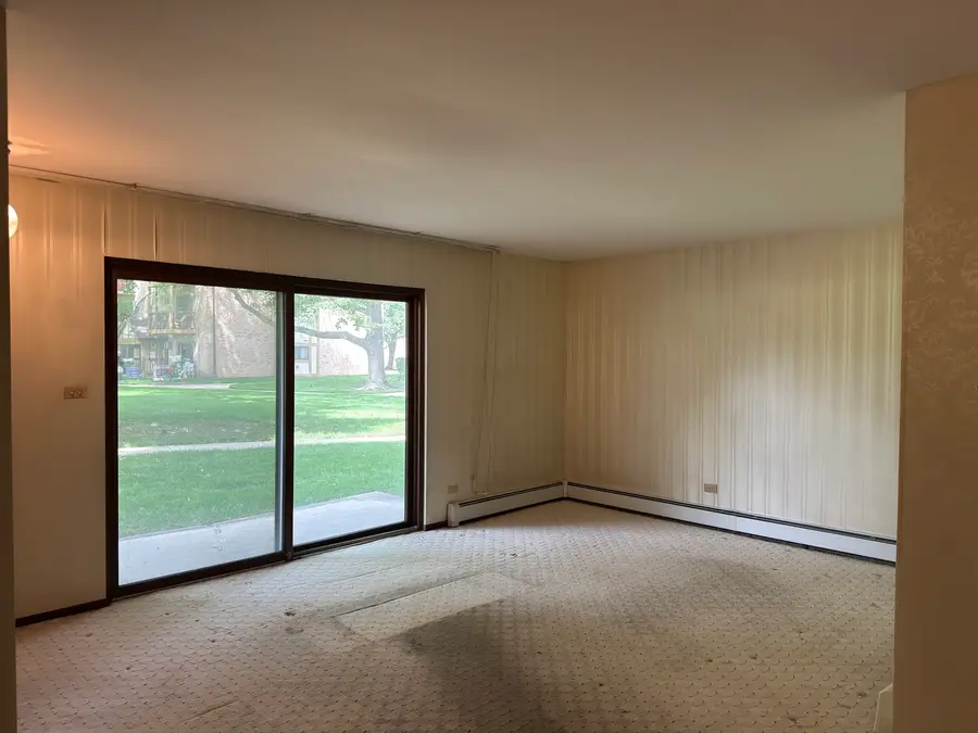 831 S Dwyer Avenue #A, Arlington Heights, IL 60005 - #2