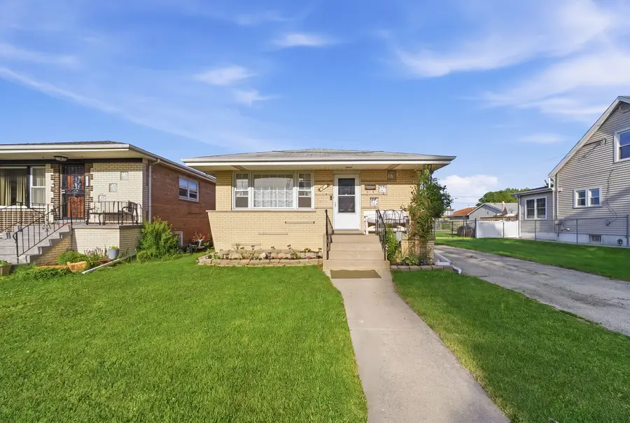 7825 Laporte Avenue, Burbank, IL 60459 - #2