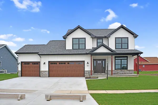 1812 Sunny Acres Road, Mahomet, IL 61853