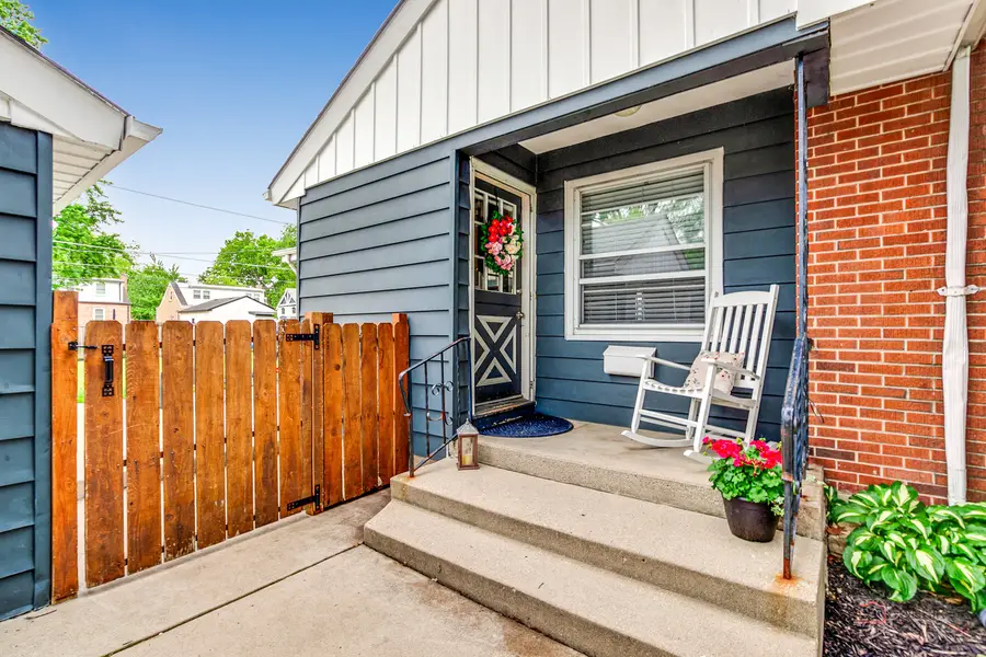 213 N Emerson Street, Mount Prospect, IL 60056 - #3