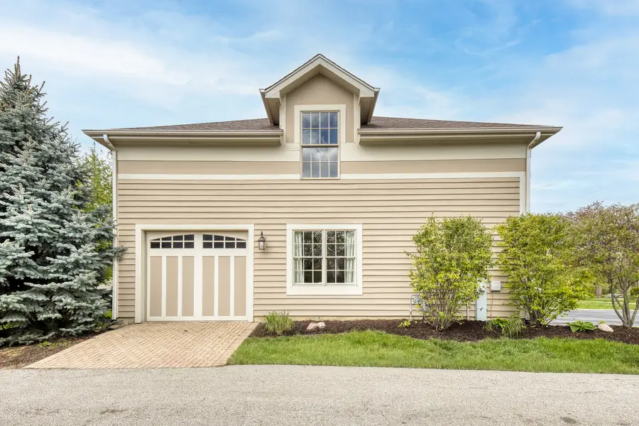 119 Roslyn Road, Barrington, IL 60010 - #3