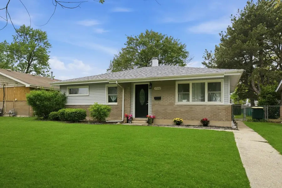 17242 Community Street, Lansing, IL 60438 - #2