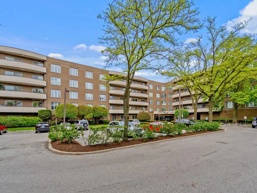 7201 N Lincoln Avenue #205, Lincolnwood, IL 60712 - #2