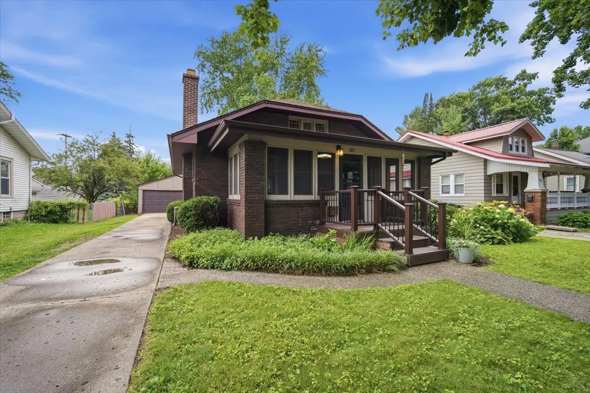215 Willard Avenue, Bloomington, IL 61701 - #1