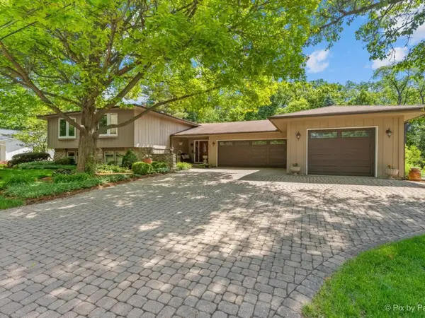 911 Western Avenue, Geneva, IL 60134