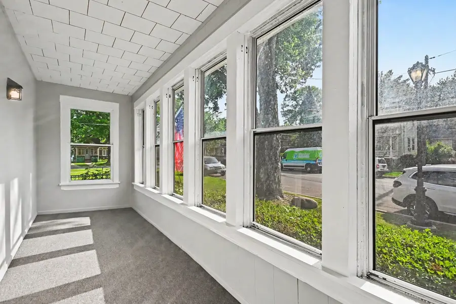 312 N Locust Street, Aurora, IL 60506 - #2