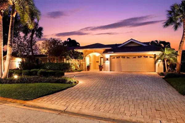 2080 Hawaii Avenue Ne, St. Petersburg, FL 33703