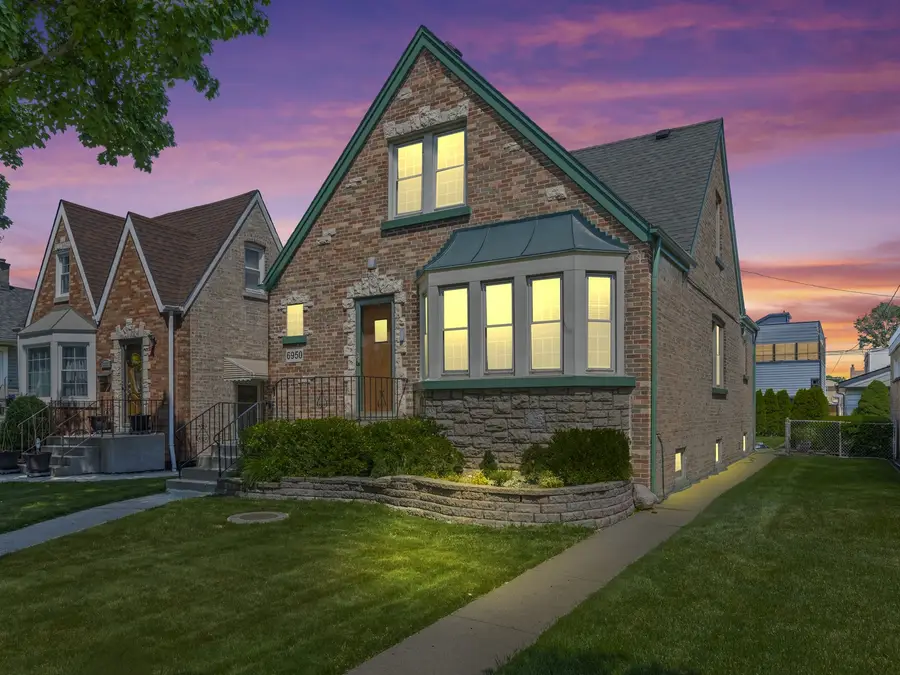 6950 W Barry Avenue, Chicago, IL 60634 - #2
