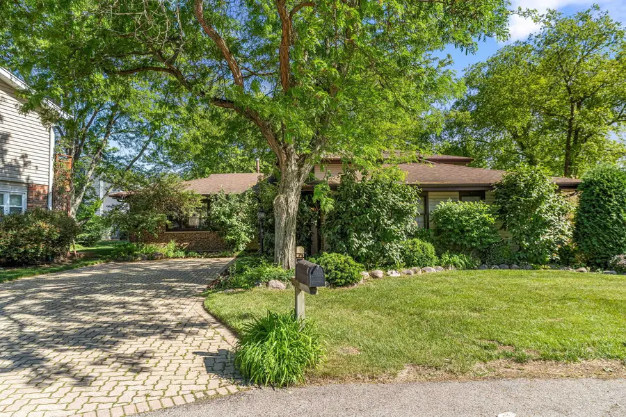 1093 Poplar Court, Lake Zurich, IL 60047 - #2