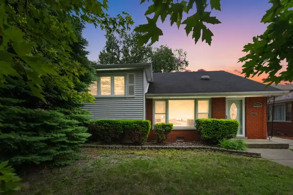 4821 W 105th Street, Oak Lawn, IL 60453