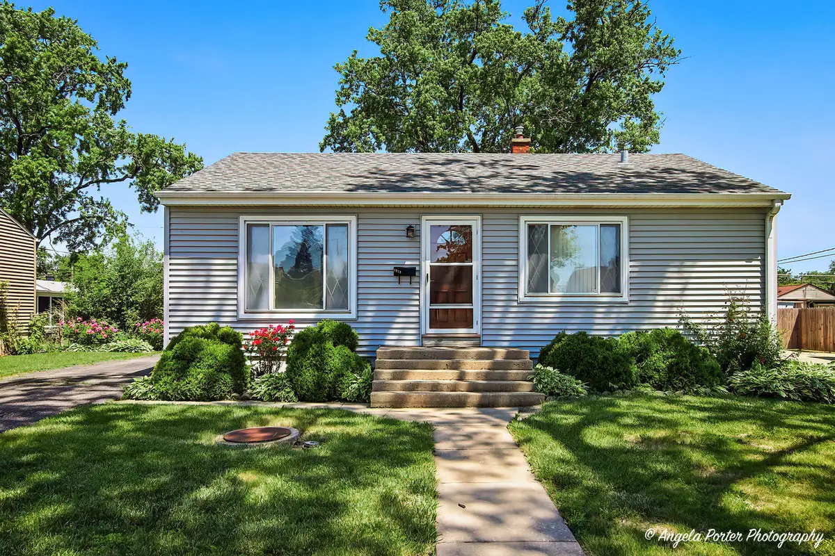 1972 Fargo Avenue, Des Plaines, IL 60018 - #1