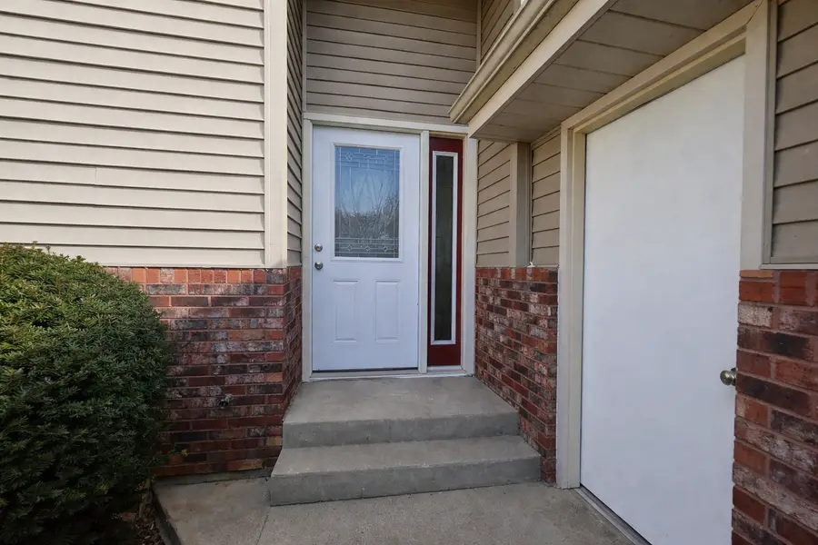 5N087 Mary Court, Saint Charles, IL 60175 - #2