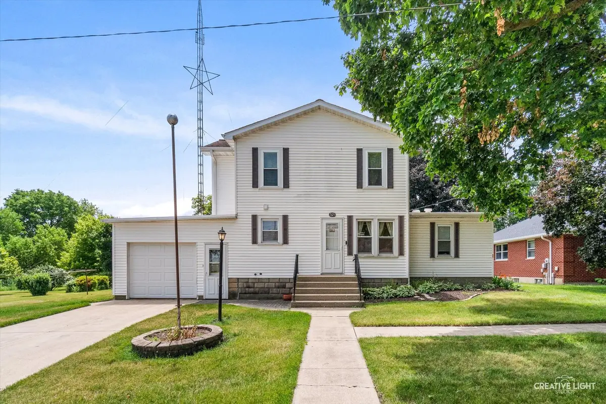 305 E Navaho Avenue, Shabbona, IL 60550 - #1