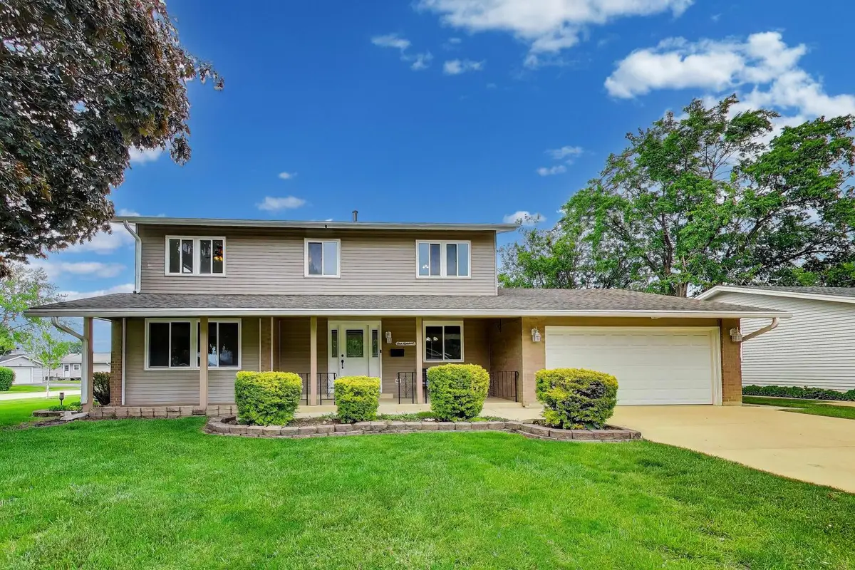 100 Kenilworth Avenue, Elk Grove Village, IL 60007 - #1