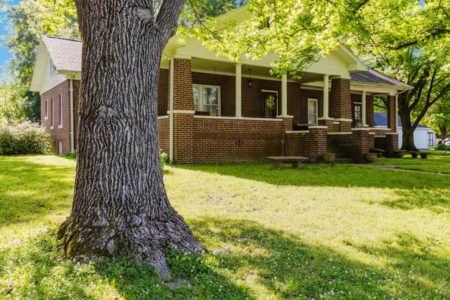 207 S Maple Street, Cambria, IL 62915 - #3