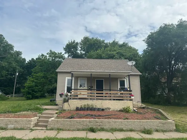 710 5th Street W, Davenport, IA 52802