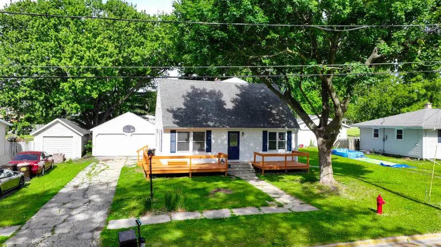 301 Ash Avenue, Morrison, IL 61270 - #2