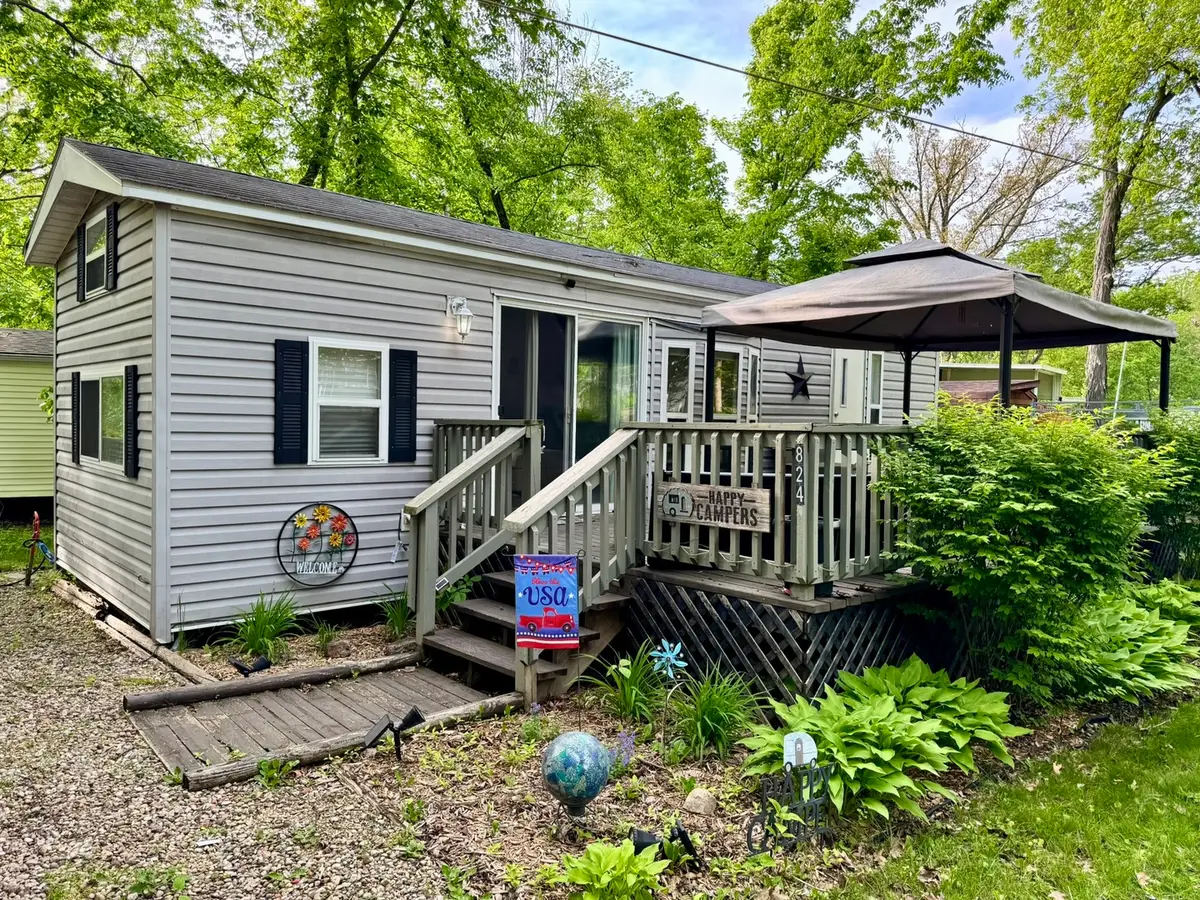 2795 E 28th Road, Seneca, IL 61360 - #1