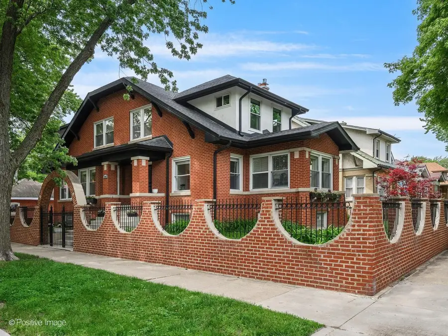 5002 N Central Park Avenue, Chicago, IL 60625 - #2