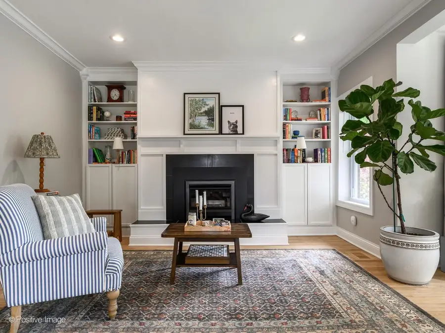 5002 N Central Park Avenue, Chicago, IL 60625 - #3
