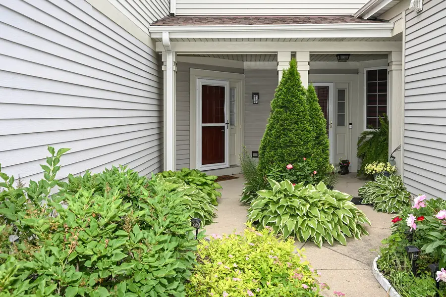 574 E Thornhill Lane, Palatine, IL 60074 - #2