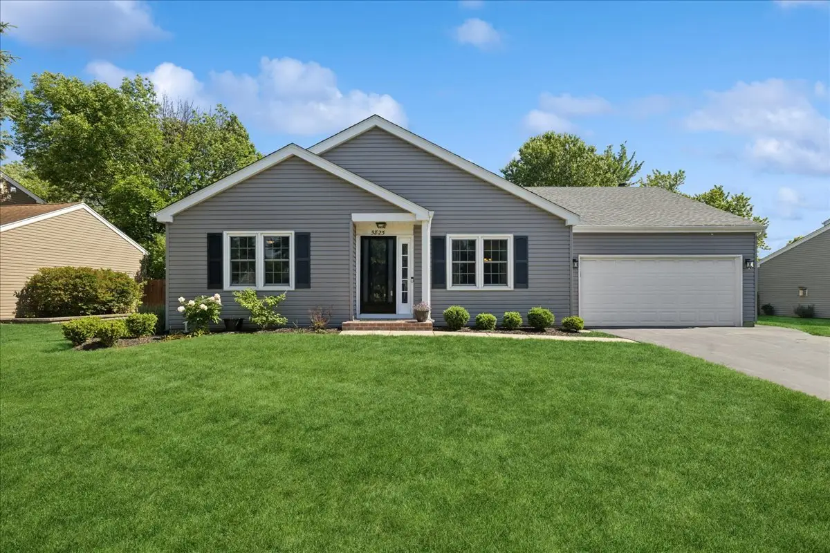 5825 Hancock Lane, Gurnee, IL 60031 - #1