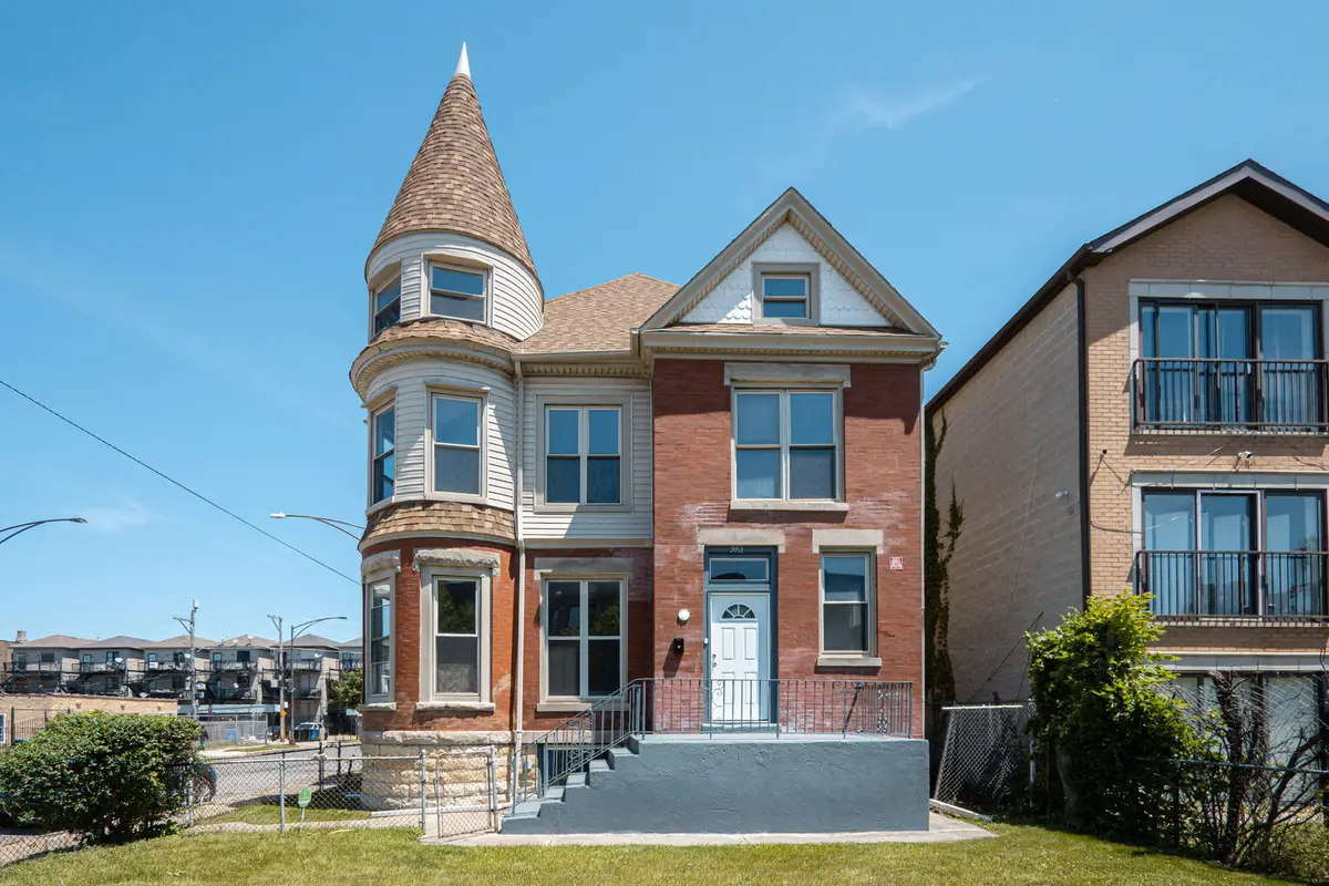 5901 S Indiana Avenue, Chicago, IL 60637 - #1