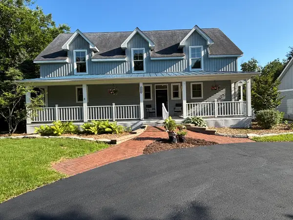 Address Withheld By Seller, Warrenville, IL 60555