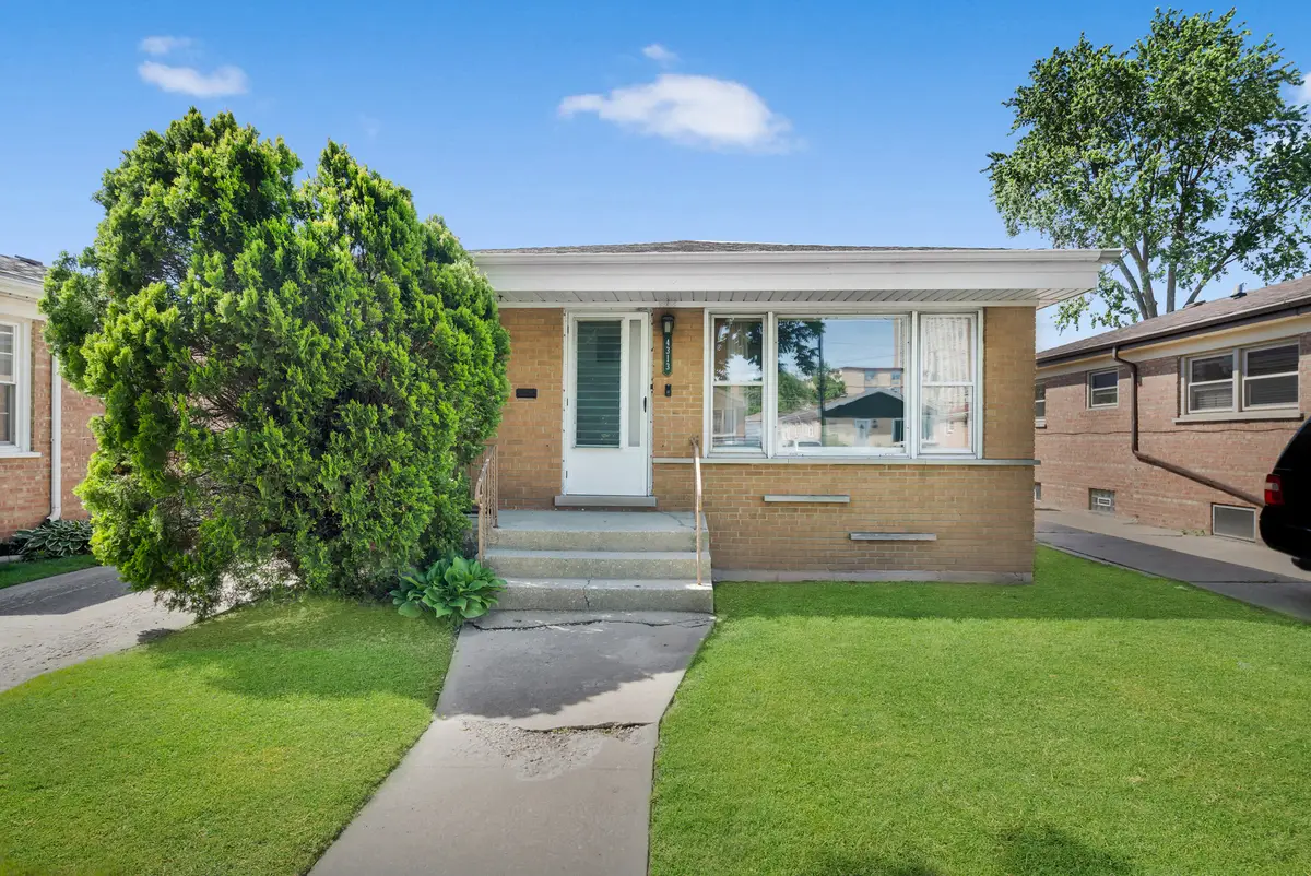 4313 W 77th Place W, Chicago, IL 60652 - #1