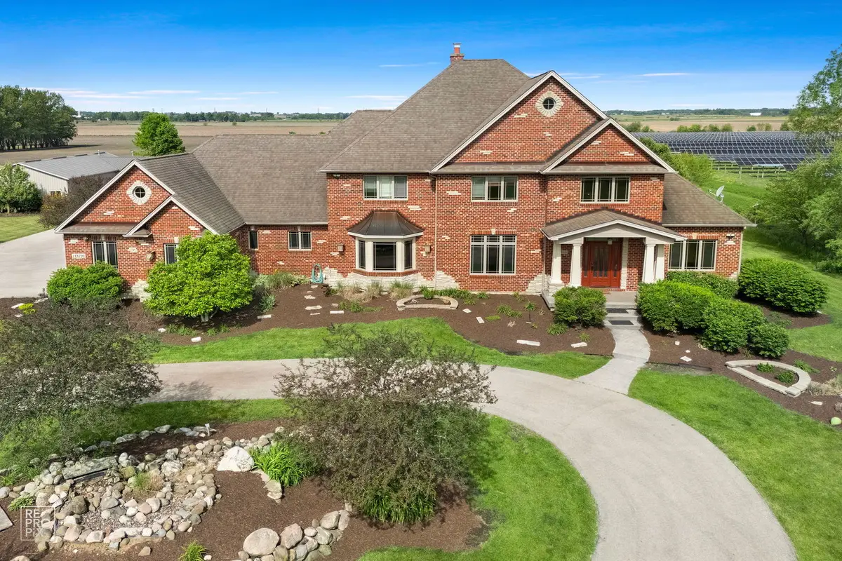 11N720 Muirhead Road, Elgin, IL 60124 - #1