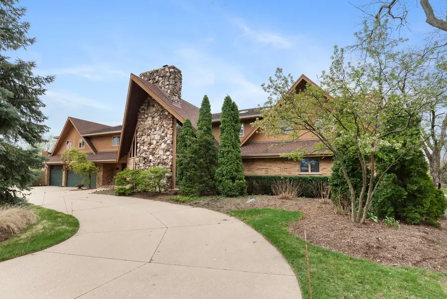 607 Berkshire Court, Downers Grove, IL 60516 - #3
