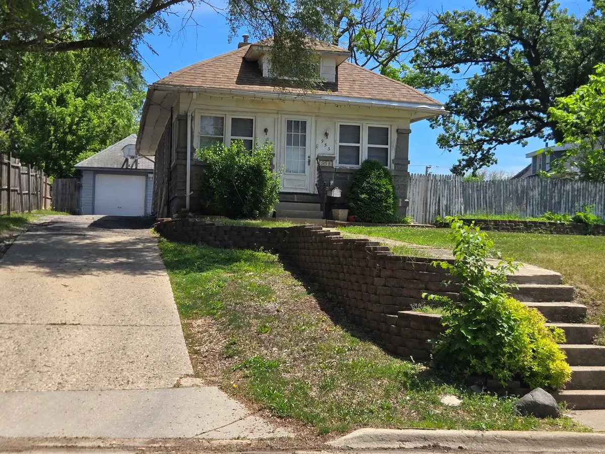 953 Elizabeth Street, Elgin, IL 60120 - #1