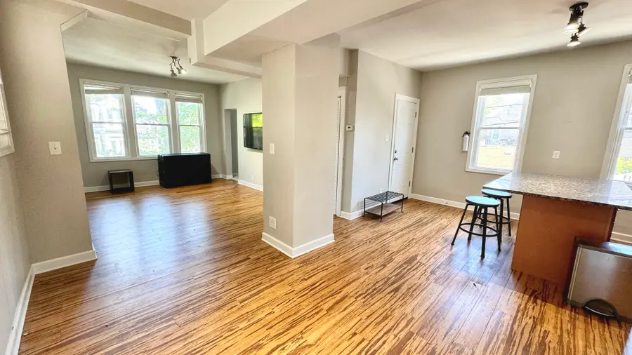 2115 W Wellington Avenue, Chicago, IL 60618 - #3