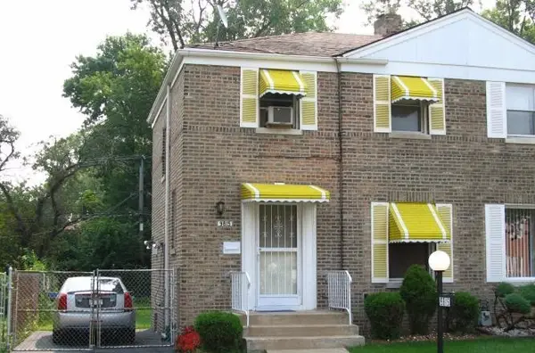 9815 S Clyde Avenue, Chicago, IL 60617