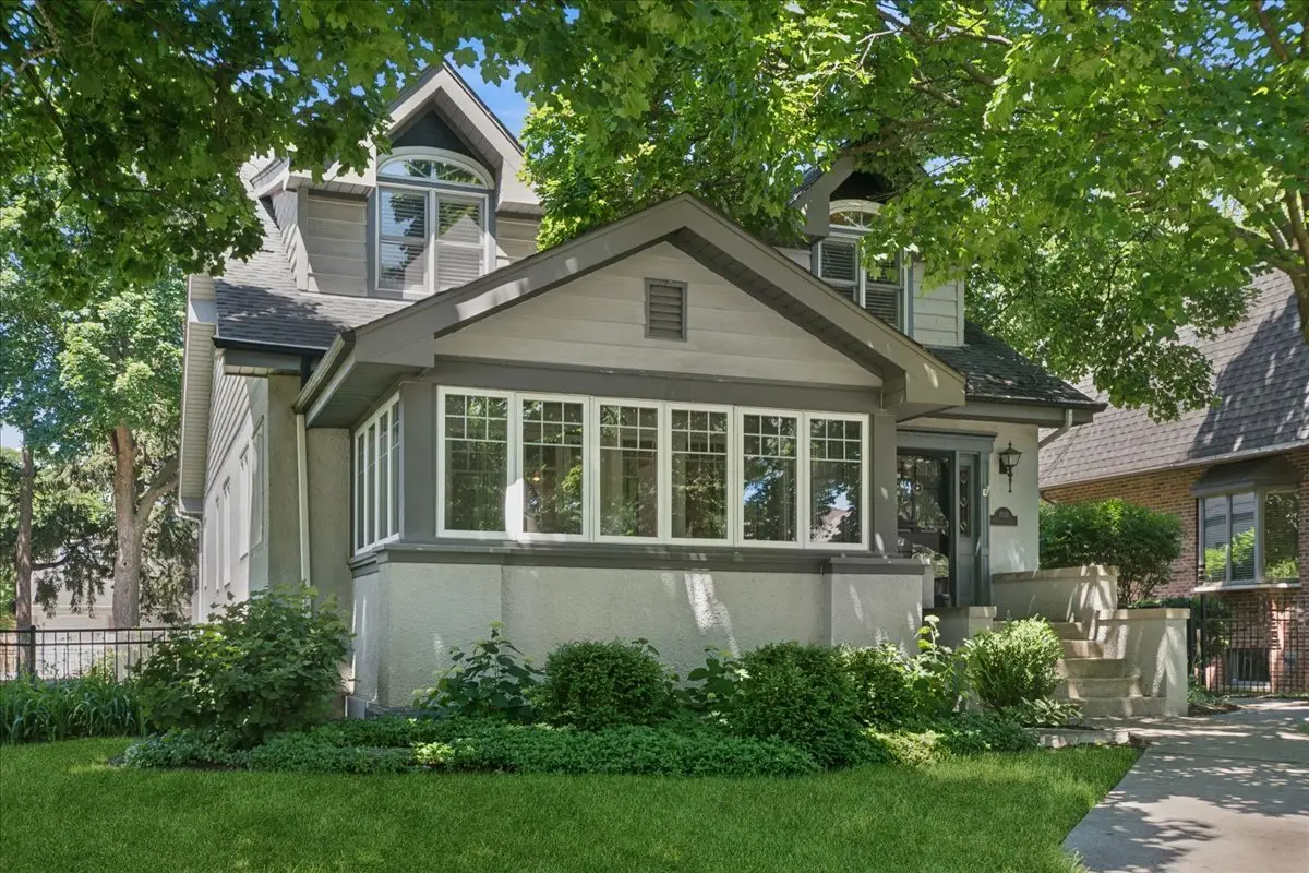 708 Courtland Avenue, Park Ridge, IL 60068 - #1