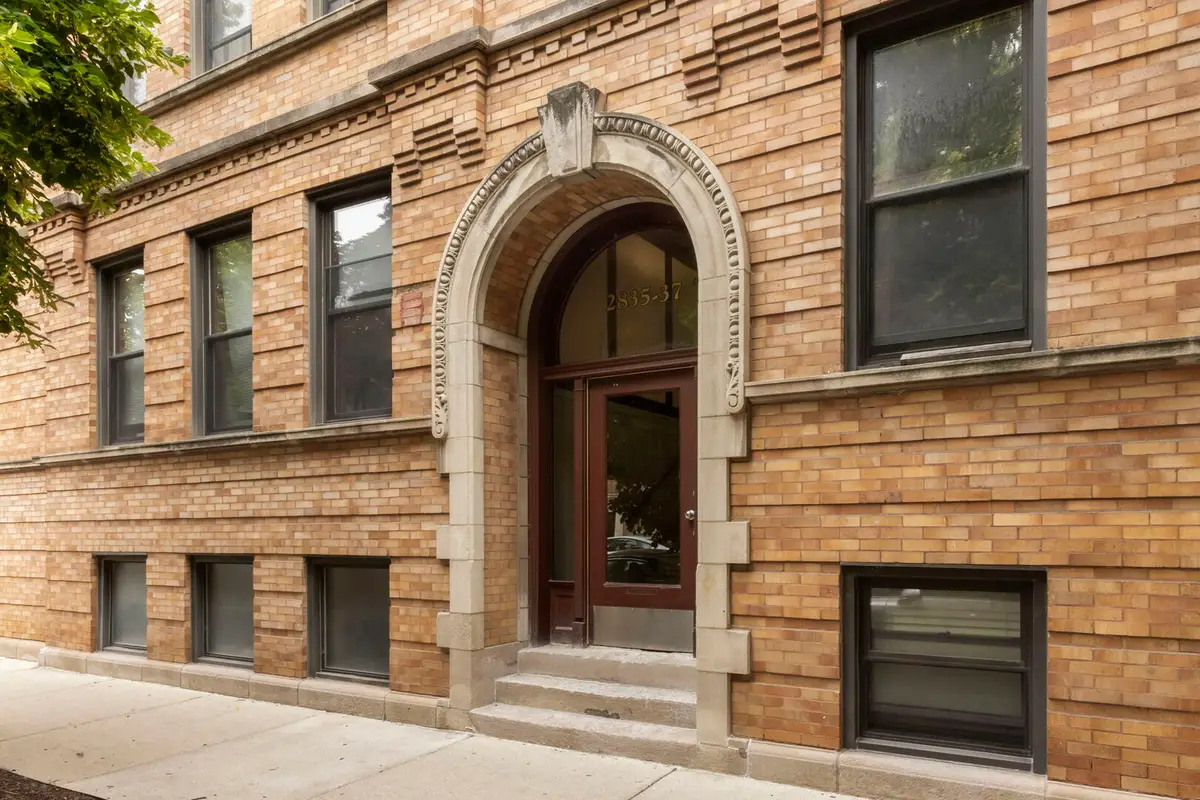 2837 N Cambridge Avenue #2, Chicago, IL 60657 - #1